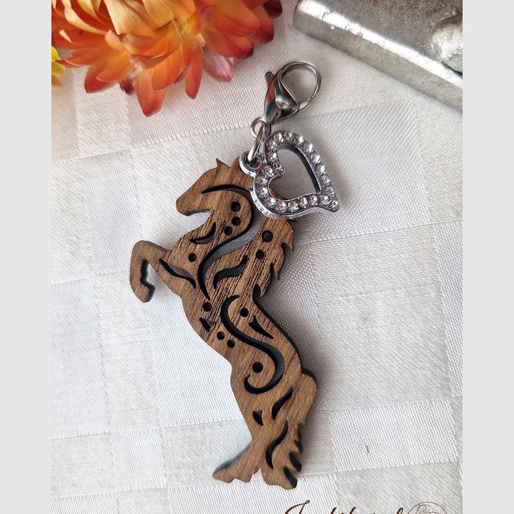 Tumma Mini-Tuisku -avaimenperä - Anne Svahn