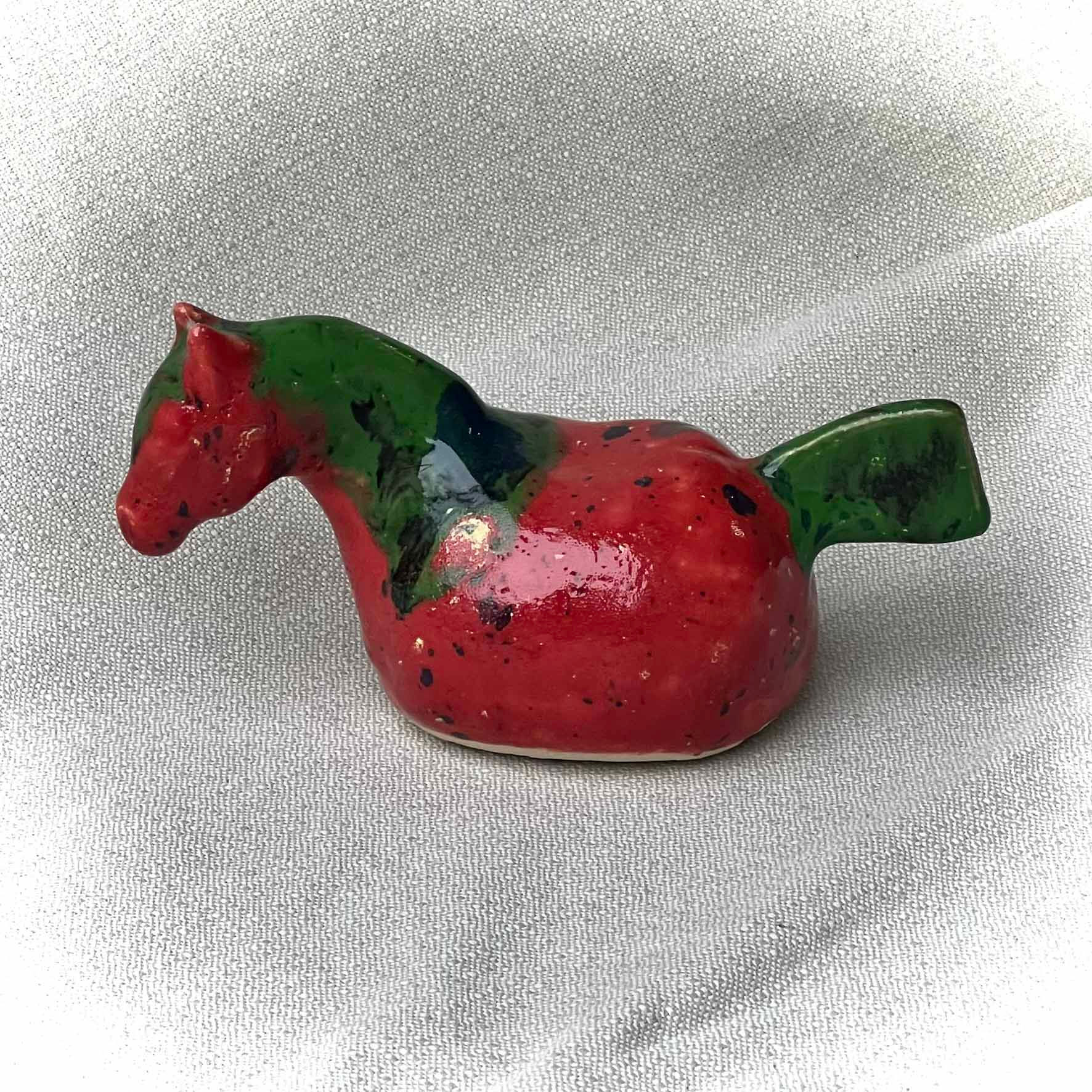 Punavihreä miniponi XXS - Taika Savi