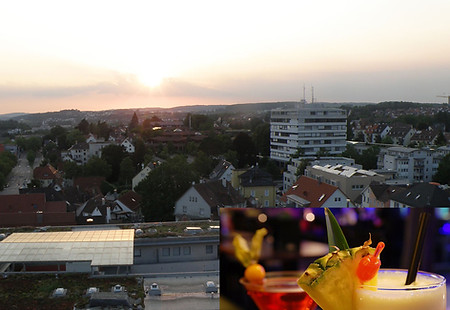 Sundowner.jpg