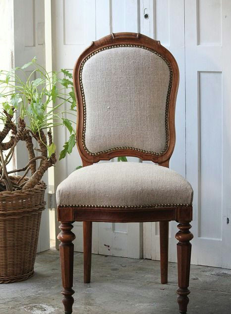 Hand crafted premium quality wooden dining chair