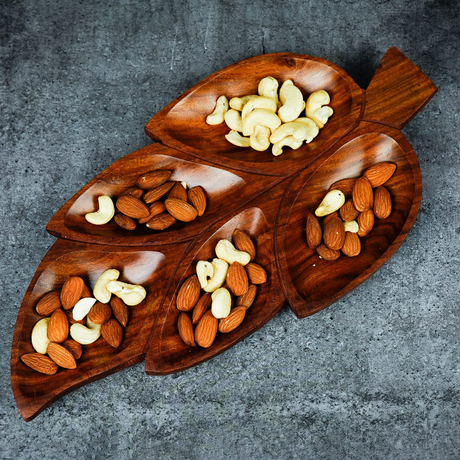 Sheesham Wood Dry Fruits Serving Tray – Handcrafted Elegance