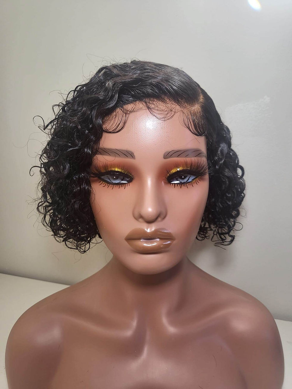 Curly Antoinette Bob (CAB)