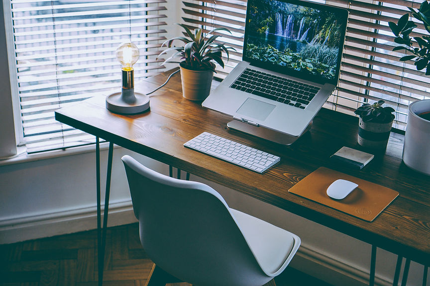 Minimal Work Desk