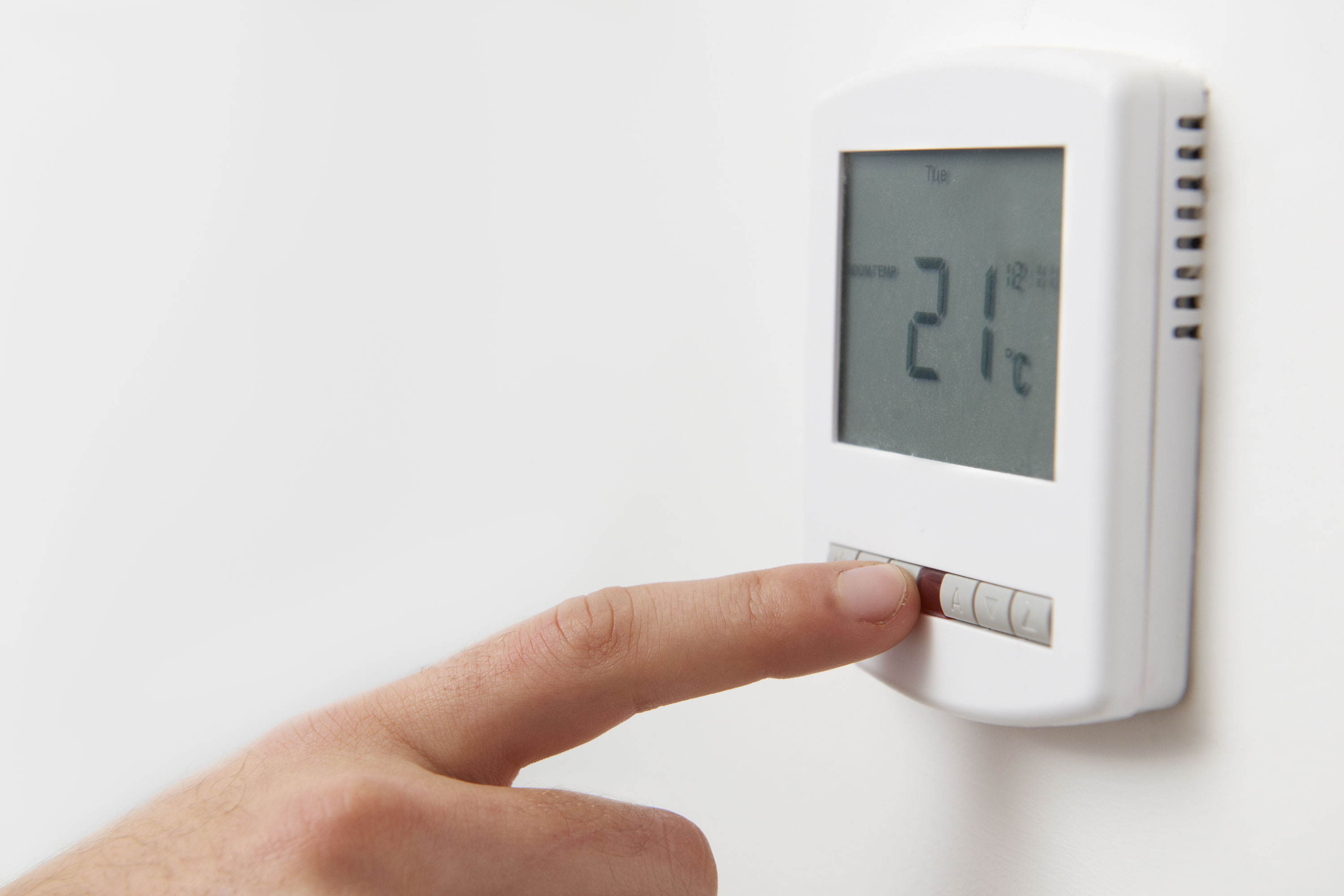 À quelle hauteur installer un thermostat d’ambiance ? 1,50 m, et le bon mur compte autant