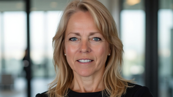 Professional headshot of Vicki Zinyk