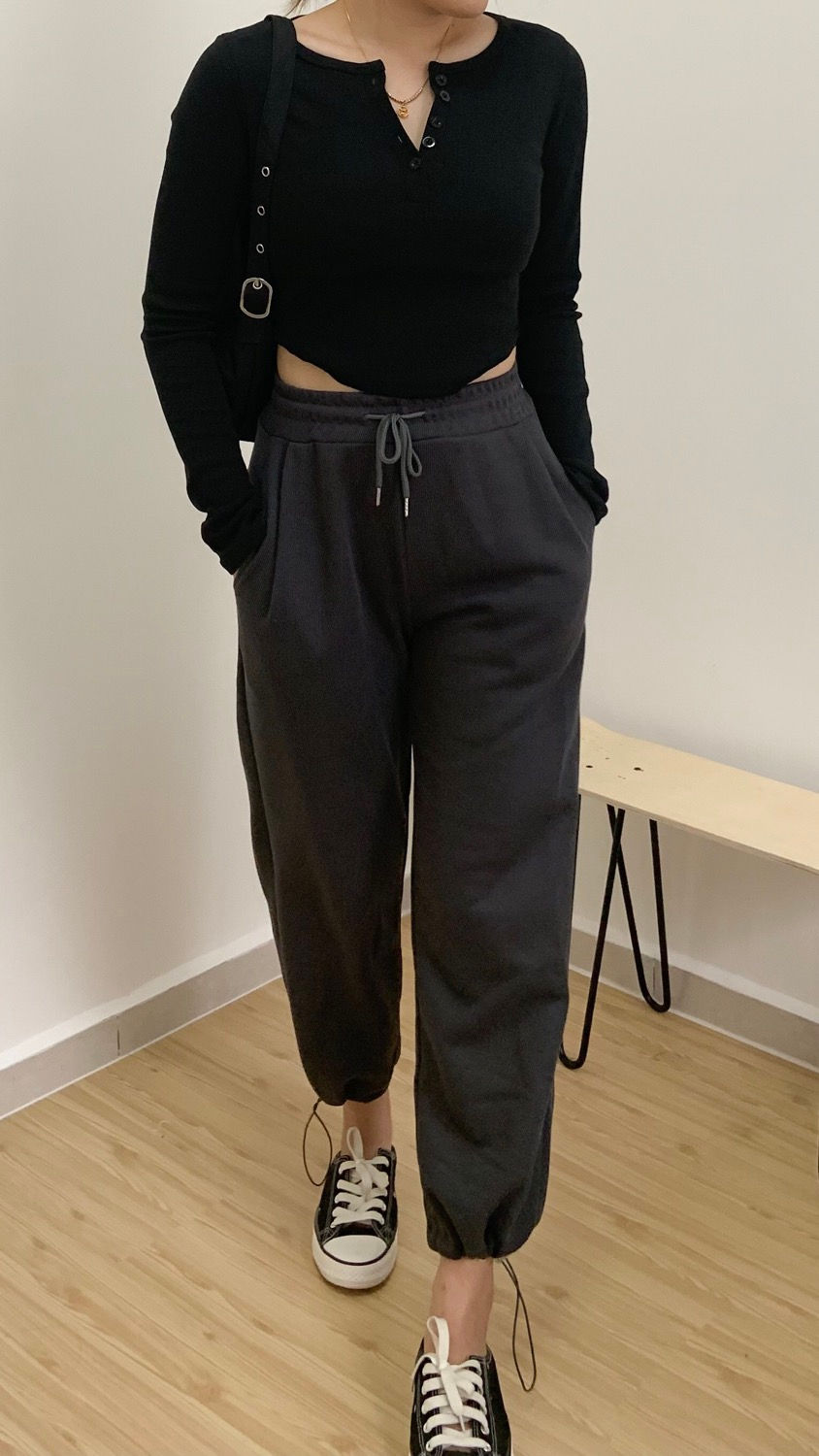 Thumbnail: V Shape Long Sleeve Crop