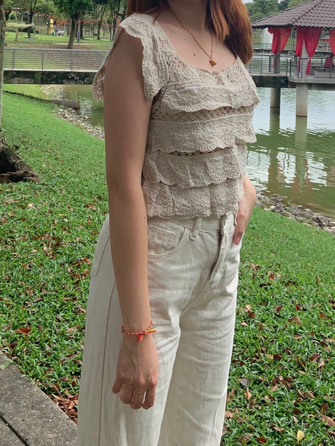 Sleeveless Knitted Cake Top