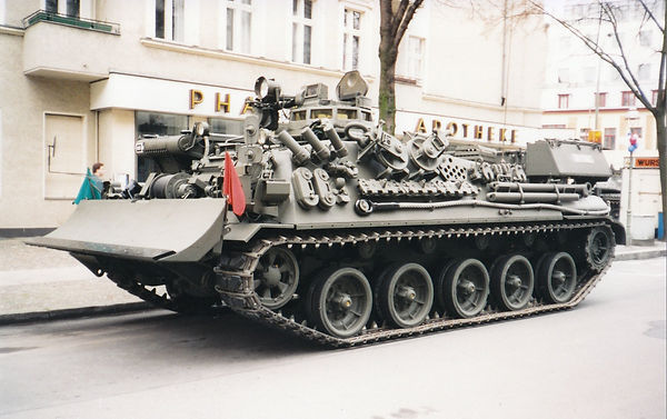 1994 France AMX-30 ARV (Stefan Marx, Berlin).jpg