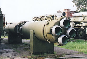 2001 St. Petersburg 9K76 Temp-S - SS-12M Scaleboard 1968 (Stefan Marx)_7.jpg