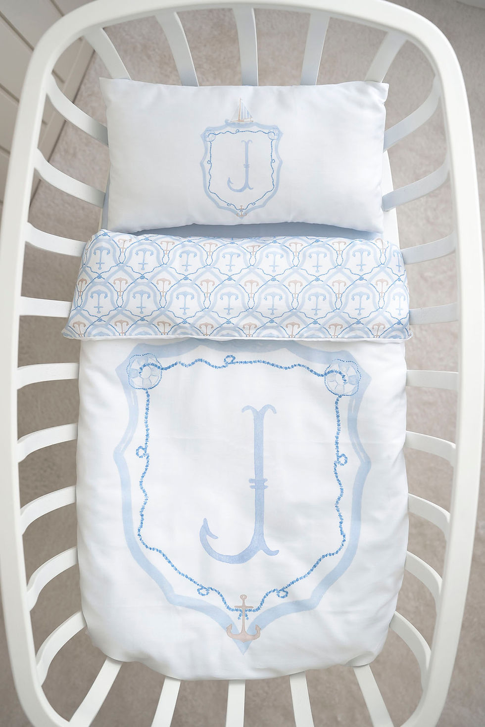 Küçük resim: J Harfi Anne Yanı Nevresim Takımı (60x100) - Noble Serie