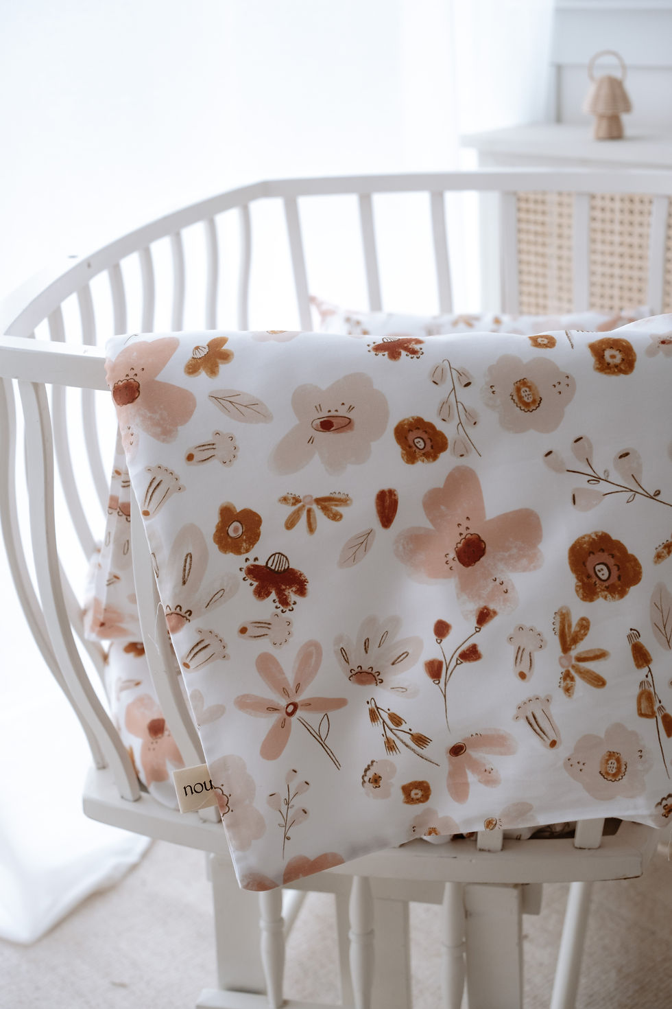 Thumbnail: Flower Garden Mother's Side Duvet Cover Set - Floral Joys