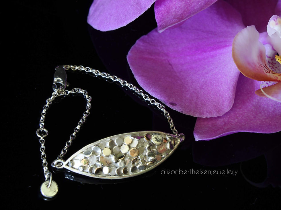 Thumbnail: Glitter Ellipse Bracelet in Silver & 9ct Gold