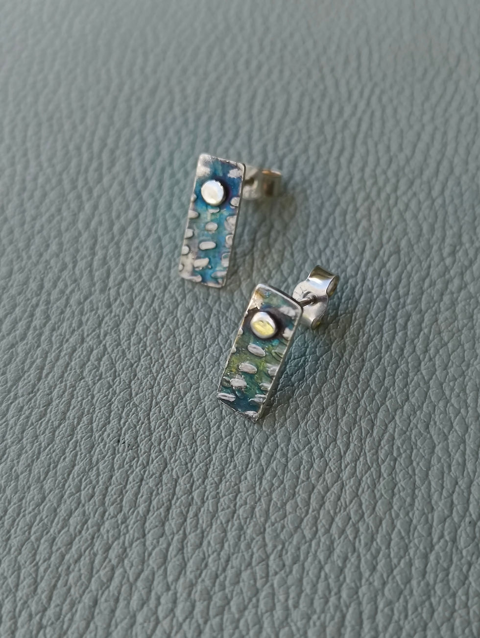 Thumbnail: Rectangle Dot Stud Earrings