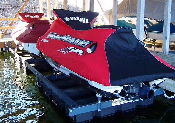 Ozark in Line jetski lift.png