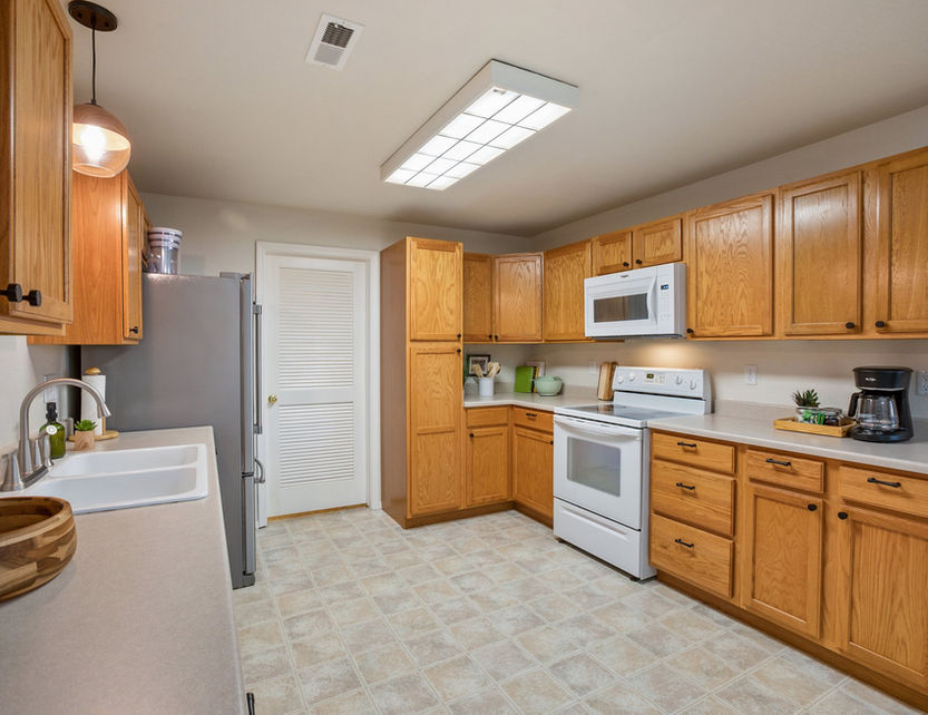 Mandalay (11).jpg-SMALL.JPG