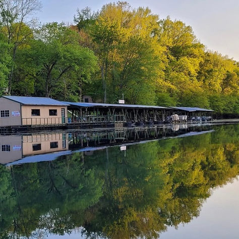🍁✨ Gobble, Gobble — Your Thanksgiving Escape Is Calling at Red River Trout Dock Resort! 