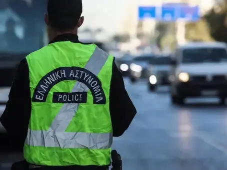 Ρεκόρ στα πρόστιμα ΚΟΚ: Τέλος στα έσοδα για τους δήμους – όλα περνούν στο Εθνικό Ταμείο Οδικής Ασφάλειας