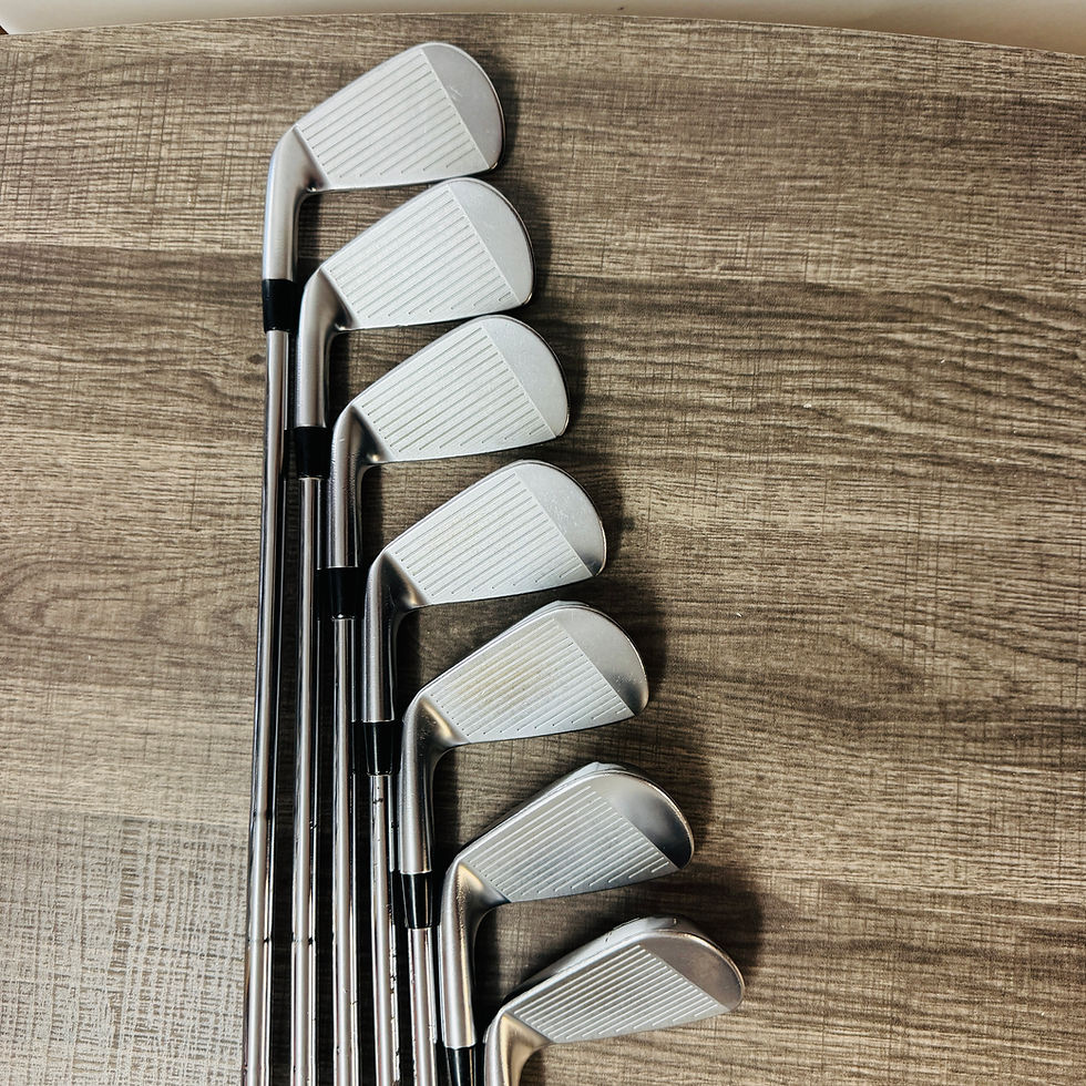 Hiro 471) Srixon ZX7 Iron Set 4-PW / Dynamic Gold Tour Issue