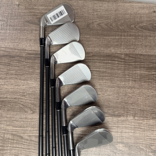 518) New- 2026 Srixon ZXi7 Black Iron Set 4-PW / DG Steel, Stiff