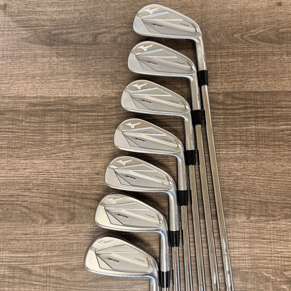 Thumbnail: 202)  Mizuno JPX 923 Tour Iron Set 4-PW / Dynamic Gold Steel, X Stiff
