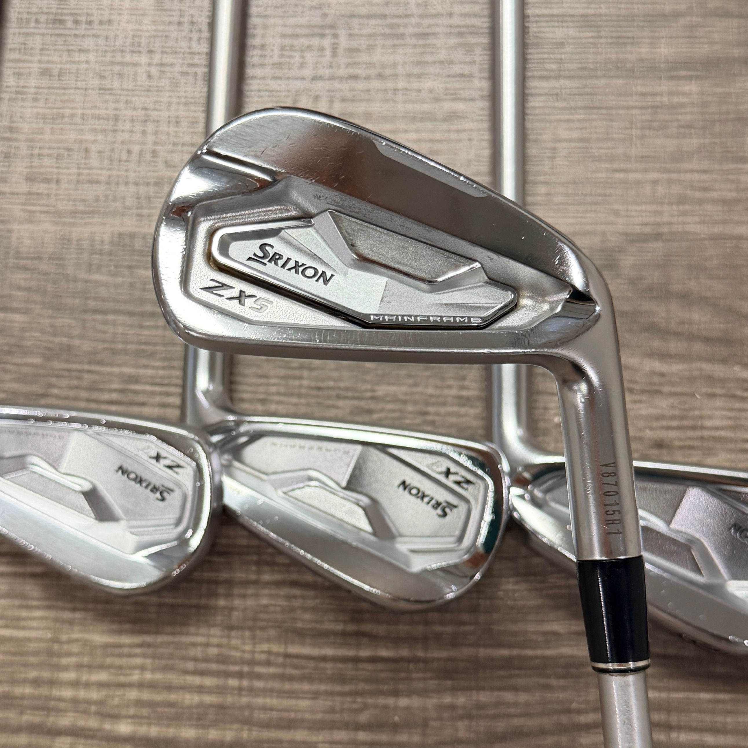 34)  Srixon ZX5/ZX7 MK II Iron Set 4-PW / KBS Steel, Stiff