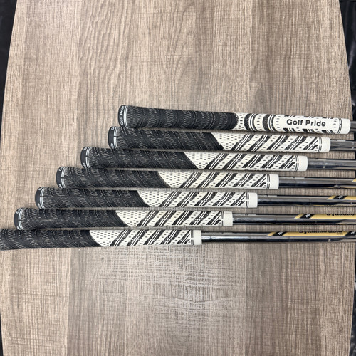 1) LH- 2025 Srixon ZXi5 Iron Set 5-AW / Dynamic Gold Tour Issue