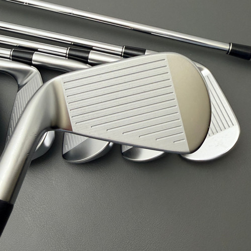175) 2025 Srixon ZXi5 Iron Set 5-AW / Dynamic Gold Mid Steel
