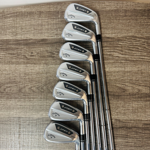 432) New- Callaway Apex Ai300 Iron Set 4-PW / Dynamic Gold