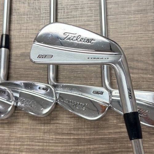 104) Titleist 716 MB Iron Set 4-PW / Dynamic Gold Steel, Stiff