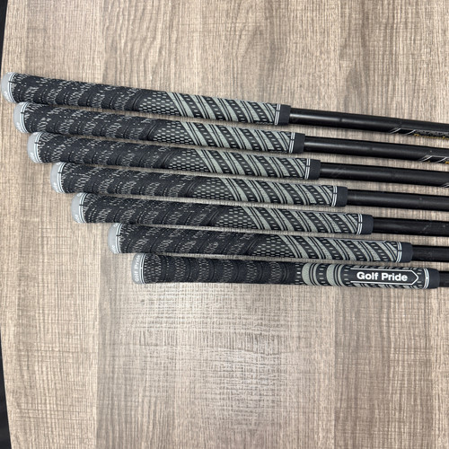 518) New- 2026 Srixon ZXi7 Black Iron Set 4-PW / DG Steel, Stiff