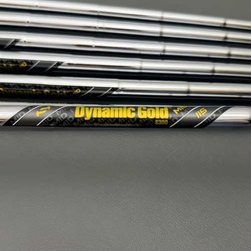 242) -1/2” Srixon ZX5/ZX7 Iron Set 4-PW / Dynamic Gold Mid Steel