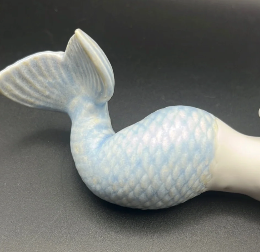 Thumbnail: Lladró Dreaming Mermaid Porcelain Figurine