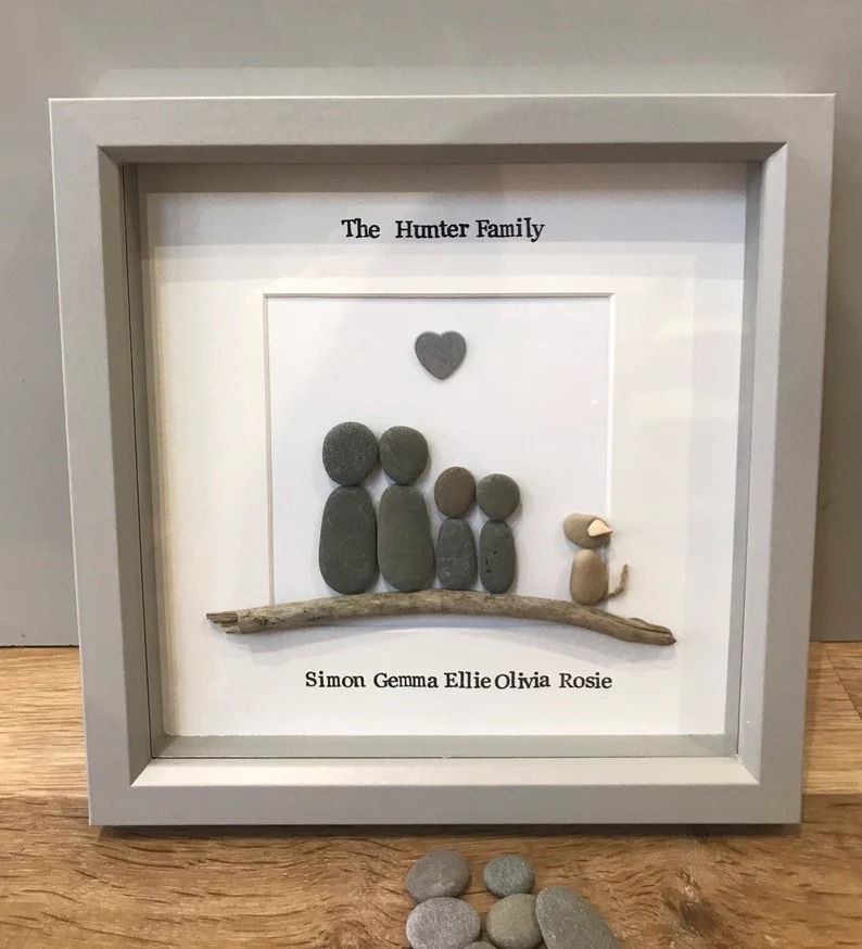 Family pebble frame