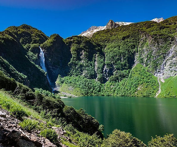 haute-garonne.rec.faire-savoir.com-une-balade-au-lac-doo-mise-en-avant-768x640-1.jpg