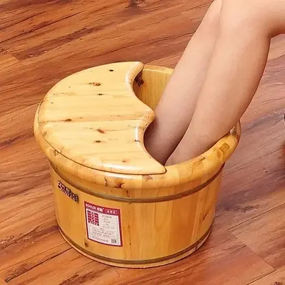 Foot-basin-wooden-bucket-foot-bath_massage-plus-cover-and-massage-_-Bonler-1655977847