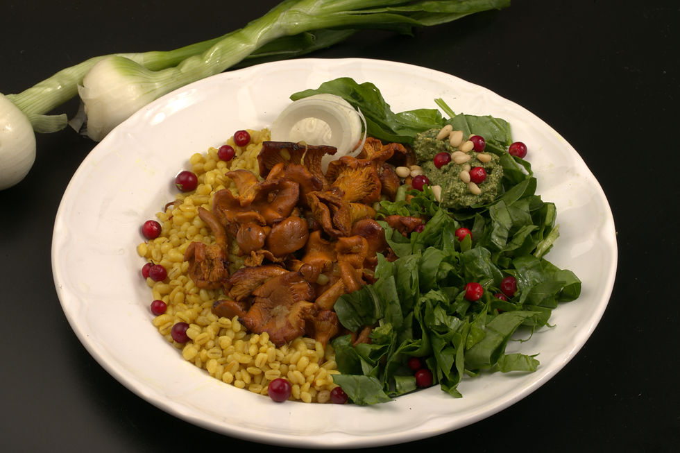 Лисички с полбой