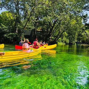 Canoe fontaine de vaucluse .jpeg