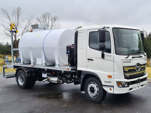 AWT_PC-7700 Water Truck_Ultimate Photo 02.jpg