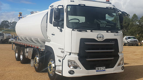 AWT_Water Trucks_AC-18000_Cab-Chassis.jpg