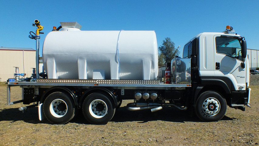 Isuzu 14,000Lt FXZ - Photo 08.jpg