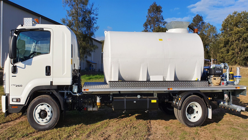 Isuzu 7,700Lt - Photo 06.jpg