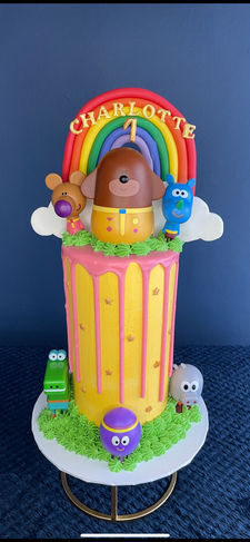 1st Birthday "Hey Duggee" Themed Cake