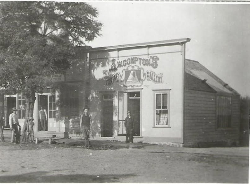 Early Compton studio. Photo from the Compton Collection