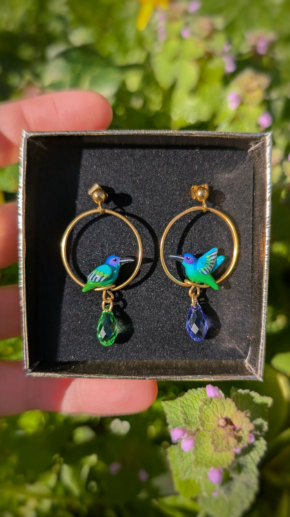 Miniature : Boucles Colibri violet & perles en cristal asymétriques