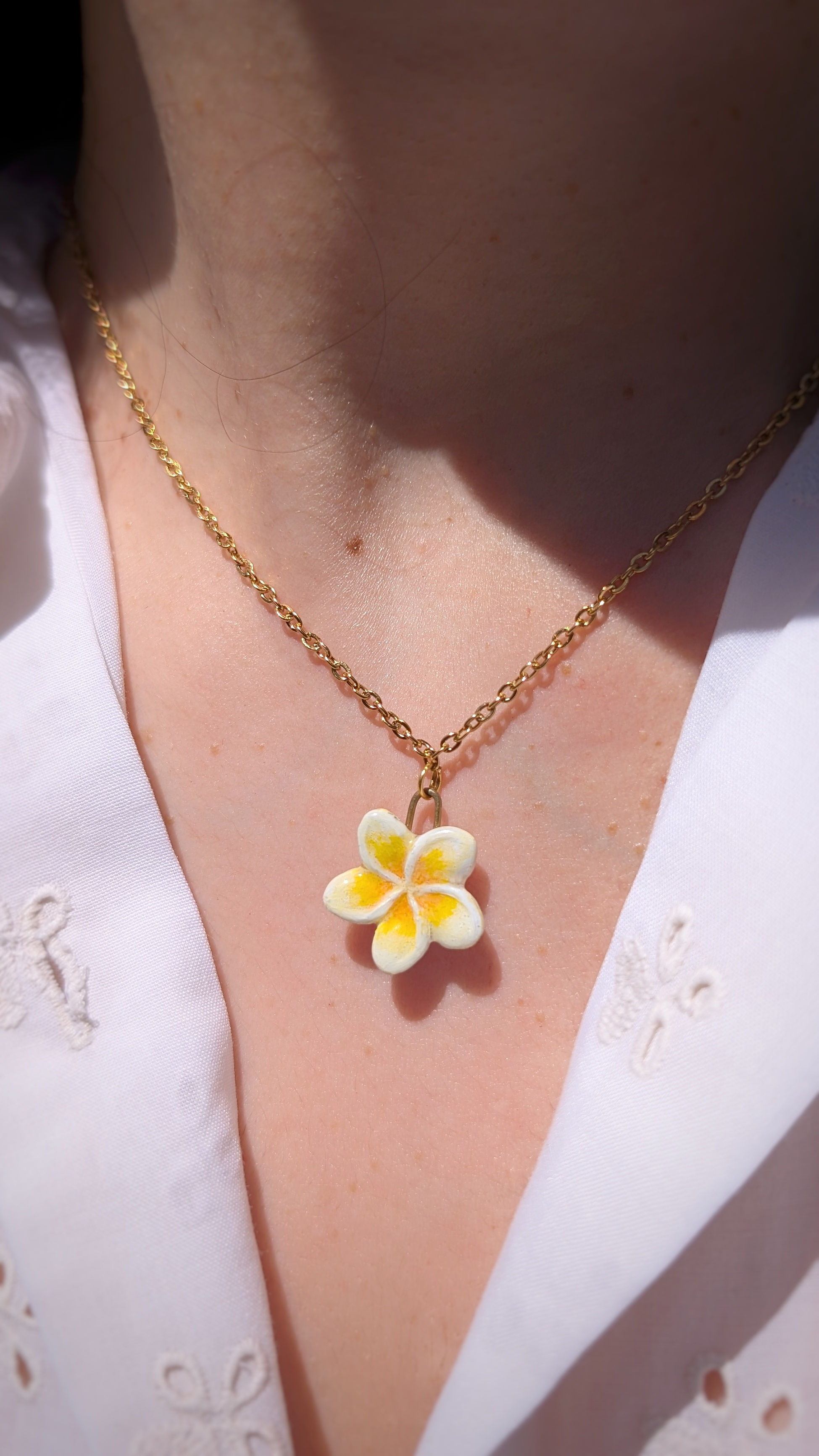 Collier Fleur de Frangipanier