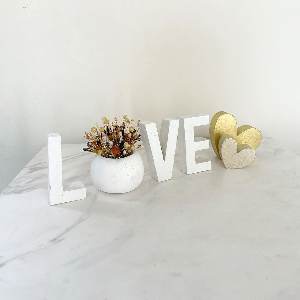 Miniatura: Set de letras LOVE - blanco