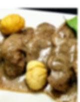 Secreto de cerdo blanco con salsa de castañas