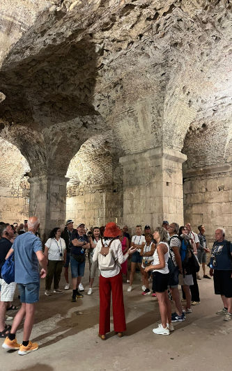 Split City Tour - Basic Tour (Diocletian's Palace & Old Town)