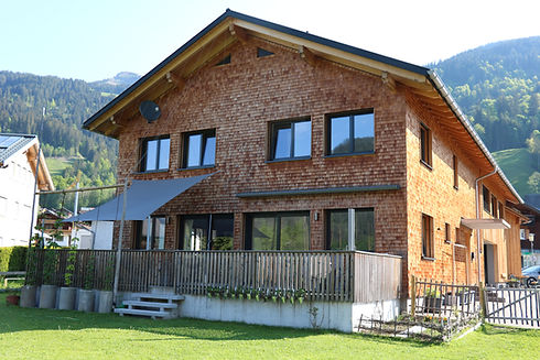 Haus außen.JPG