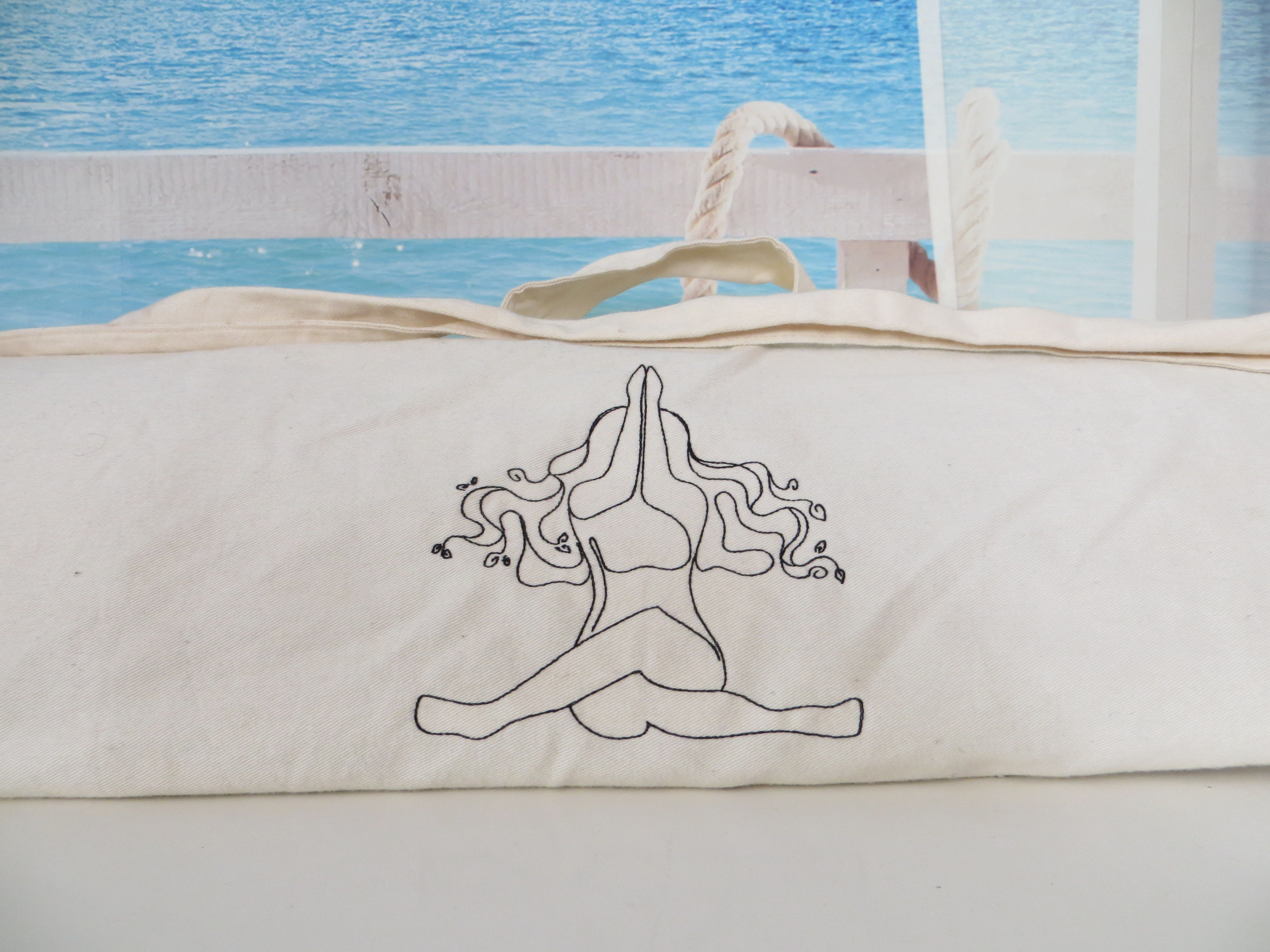 Stickdatei Frau Yoga Linienstil Embroidery file Woman Yoga Lineart